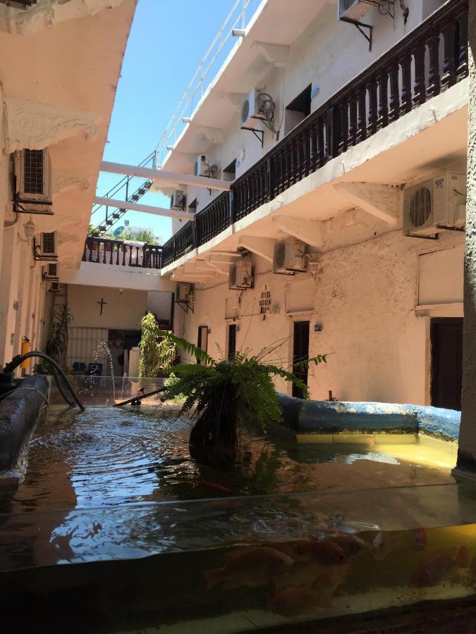 Hotel Andalucia Inn Santa Marta  Exterior photo